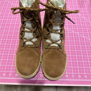 Sorel Explorer III Joan Brown Suede Lace-Up Boots Women’s Size 7.5